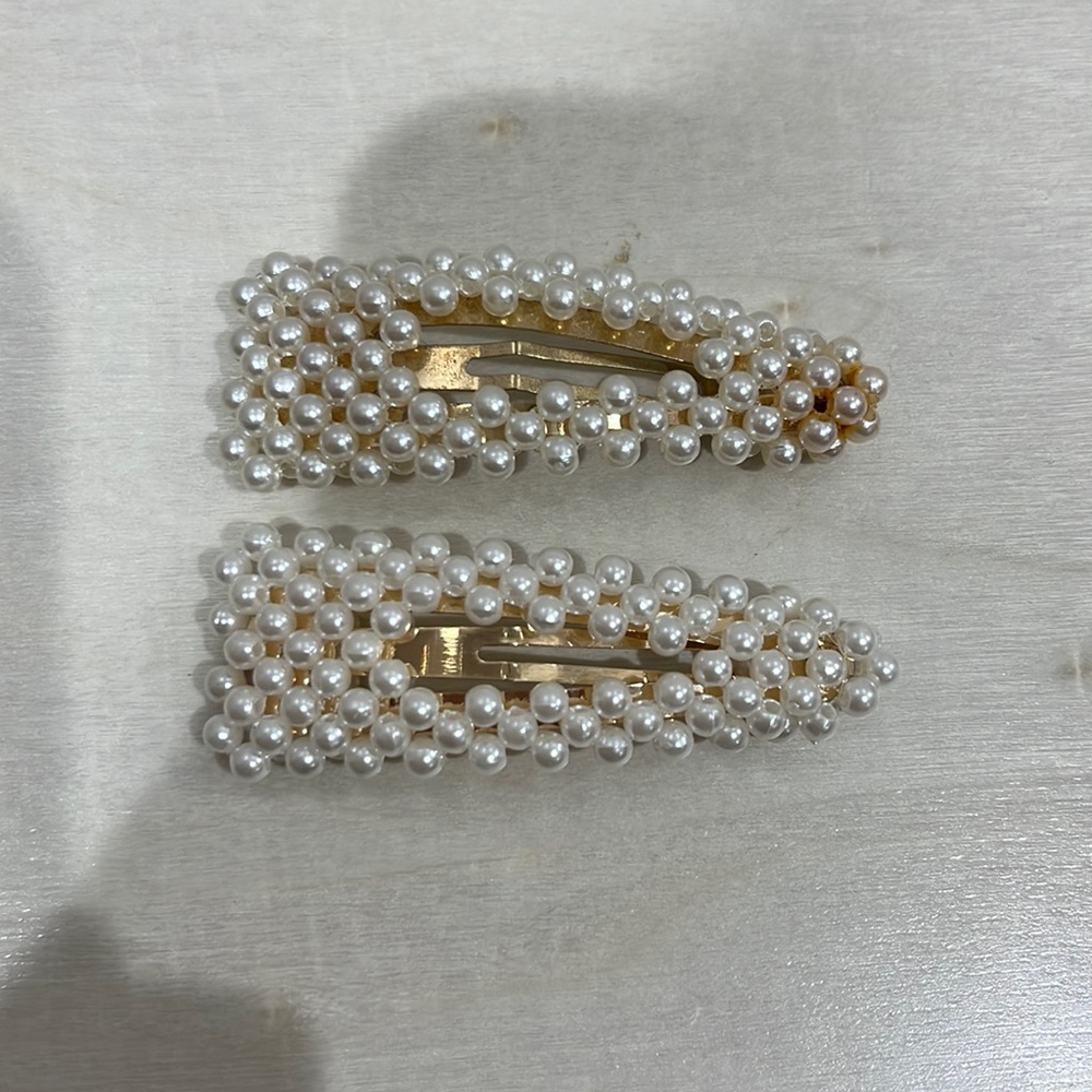 Pearl and Gold Hair Clips